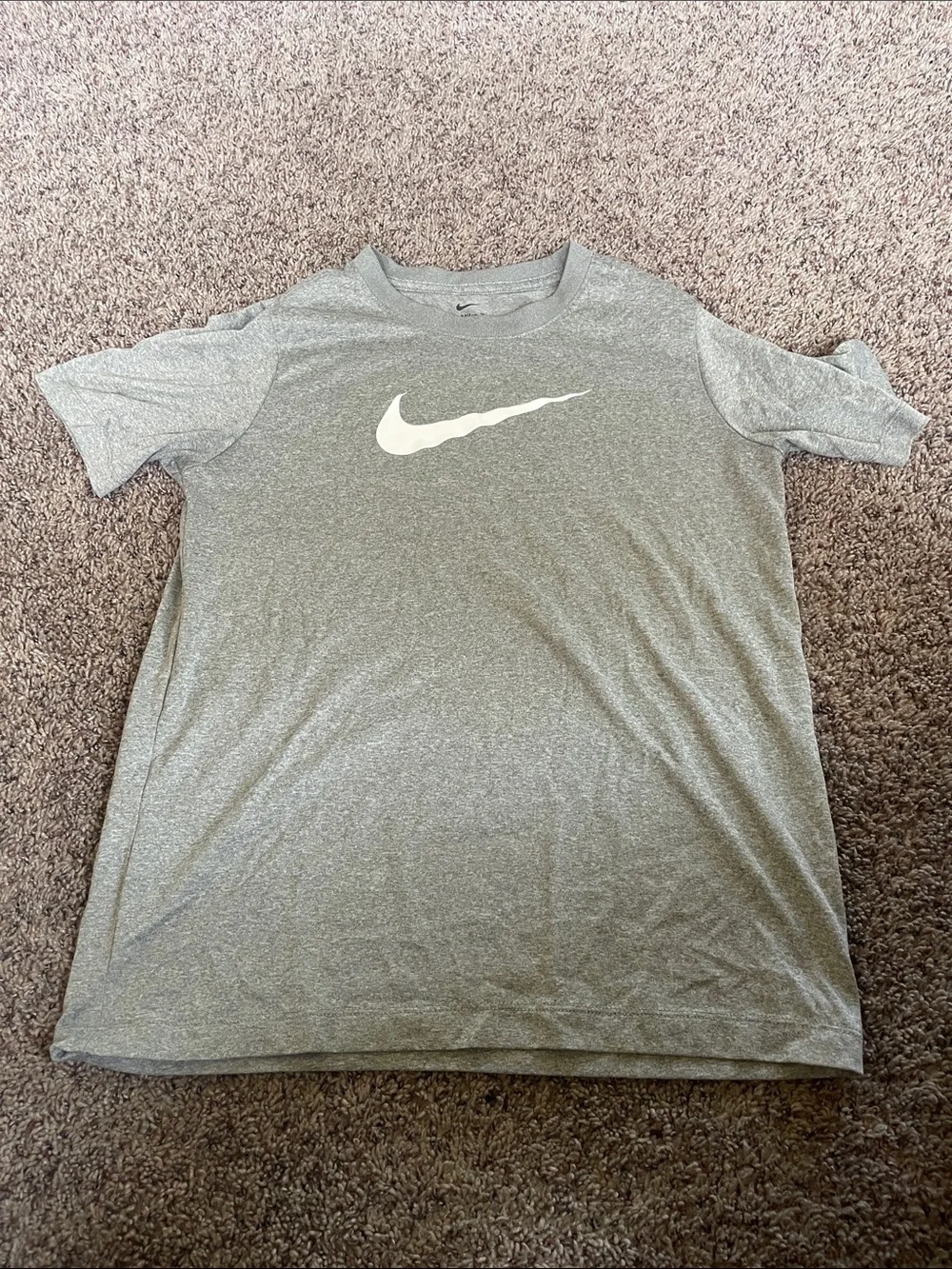 Nike Youth XL. Grey Short-Sleeve Dri-FIT Swoosh Tee